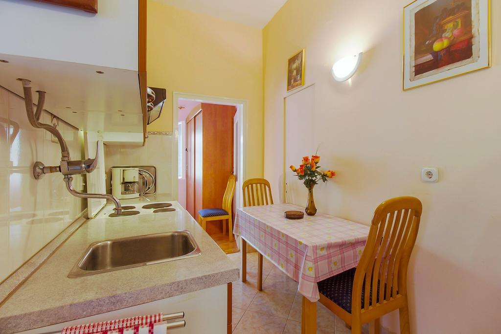 Apartment Oleander Mali Lošinj Exterior foto